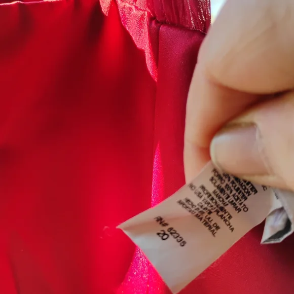 David's Bridal Elegant Red Evening Dress - Picture 3 of 4